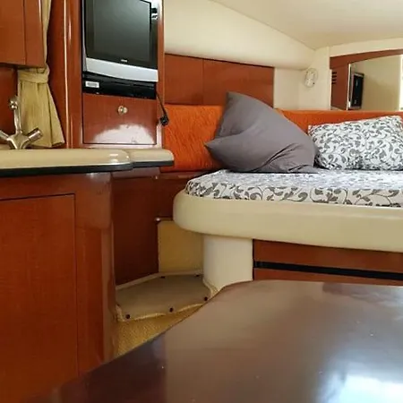 Hotel en barco Sealine Whiteshell