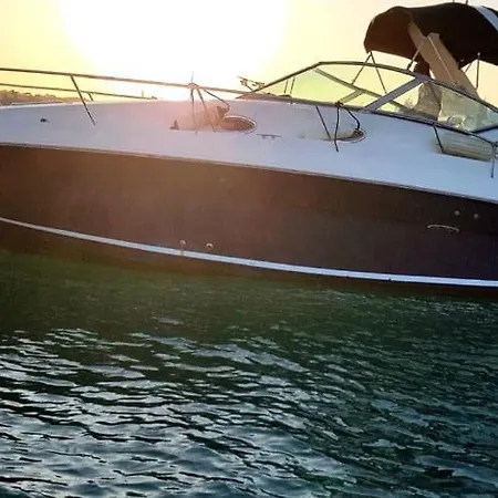 Hotel en barco Sealine Whiteshell *