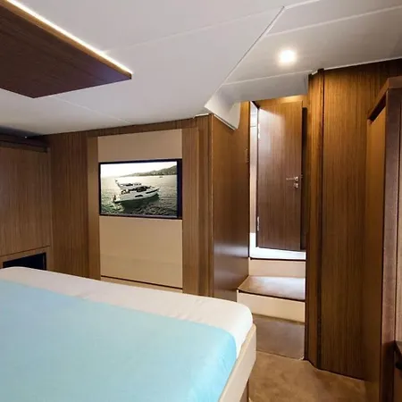 Botel Sealine Whiteshell *