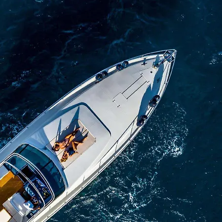 Sealine Whiteshell Botel