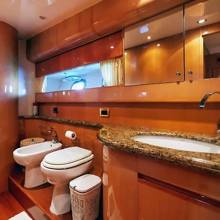 Sealine Whiteshell Botel Torrevieja