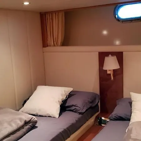 Botel Sealine Whiteshell Torrevieja